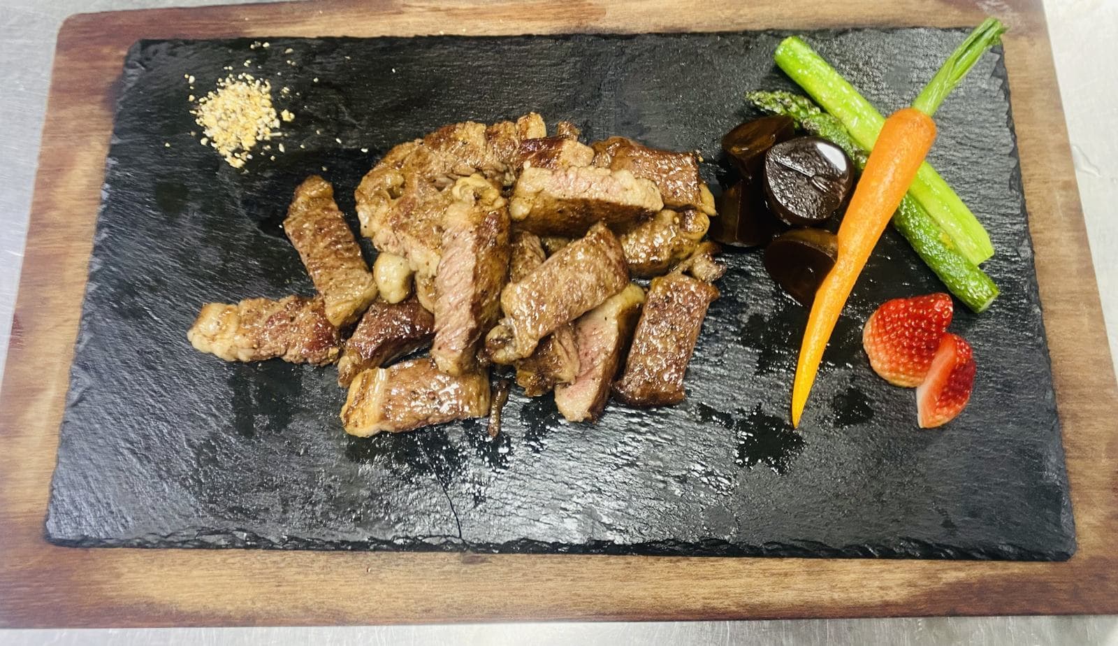 香煎雪花牛肉粒